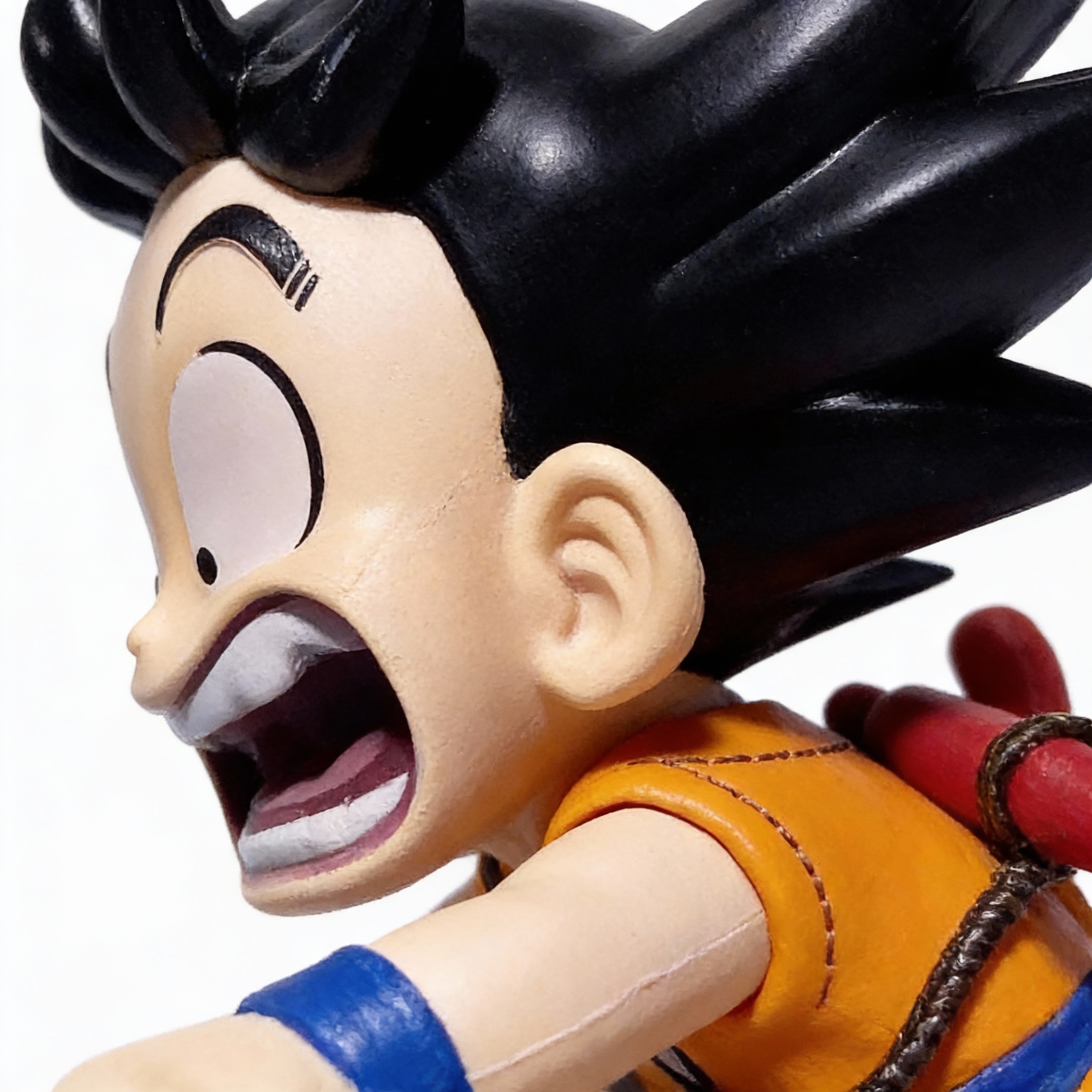 Dragon Ball MH Desktop Series: Bulma & Kid Goku with Motorcycle - Transparent Diorama Base Statue - Cosplee