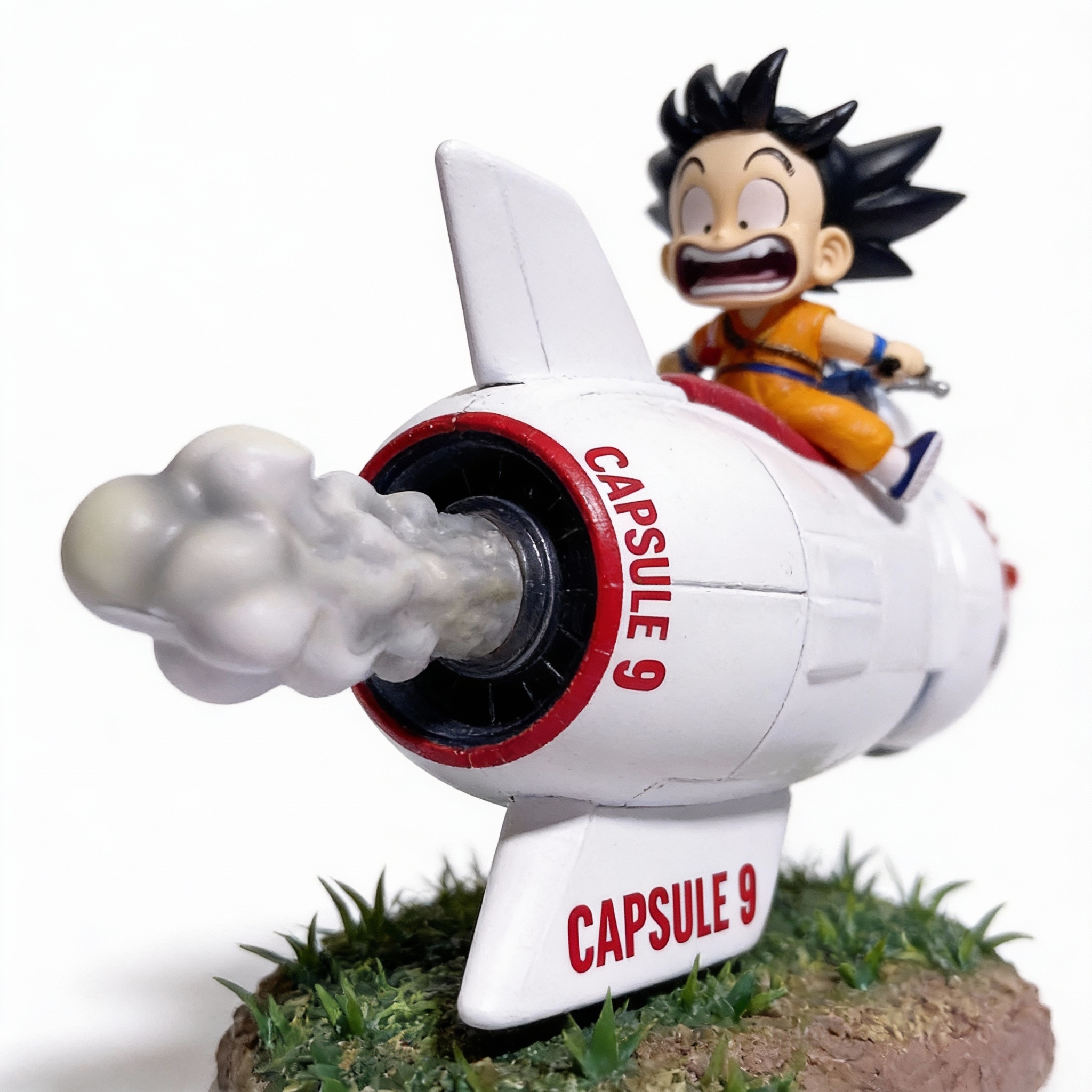 Dragon Ball MH Desktop Series: Bulma & Kid Goku with Motorcycle - Transparent Diorama Base Statue - Cosplee