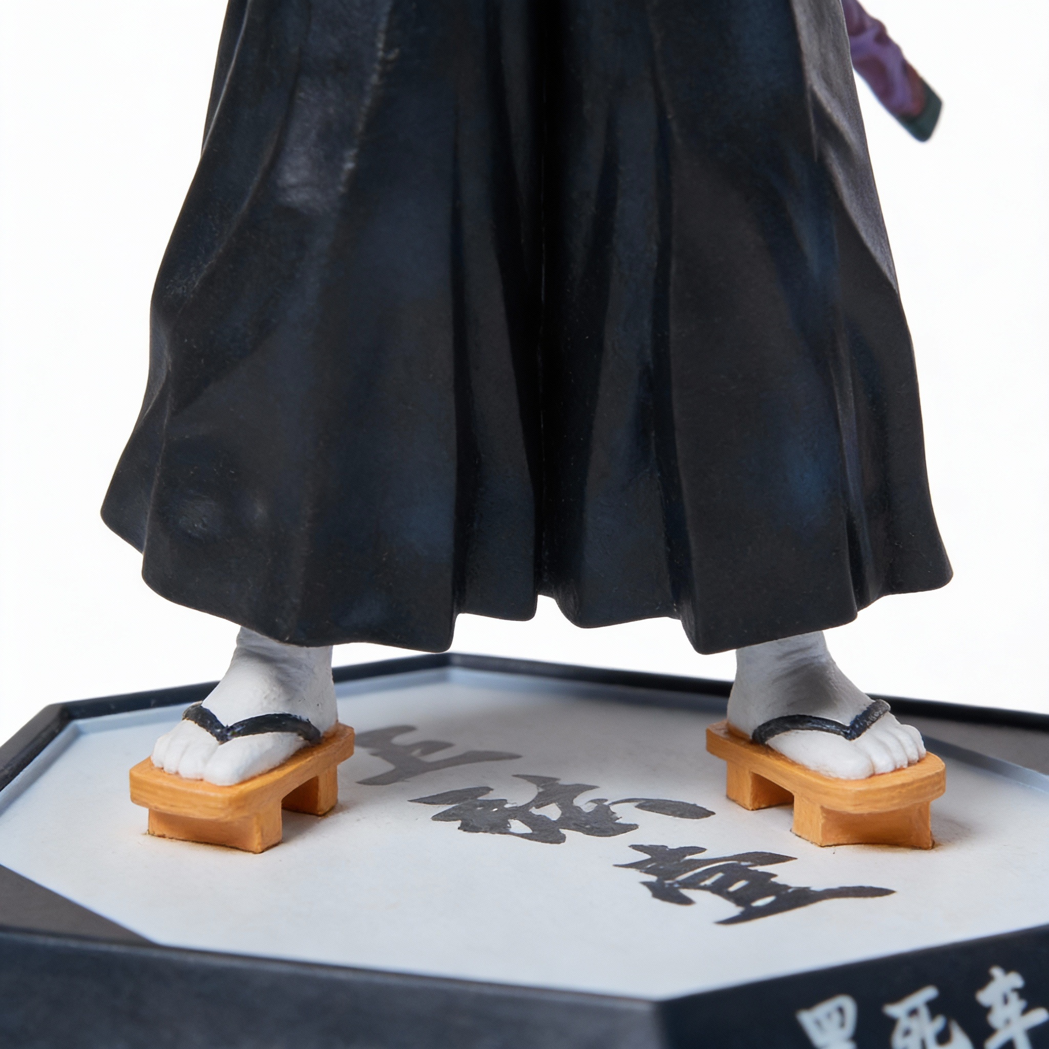 Demon Slayer: Kimetsu no Yaiba - Character Premium Collectible Statue Series - Cosplee
