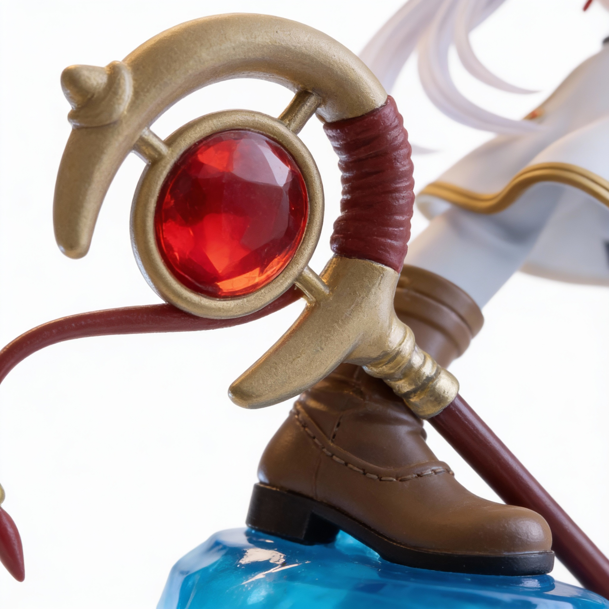 Frieren: Beyond Journey's End Anime Figure - Frieren Elf Mage Desktop Collectible Statue - Cosplee