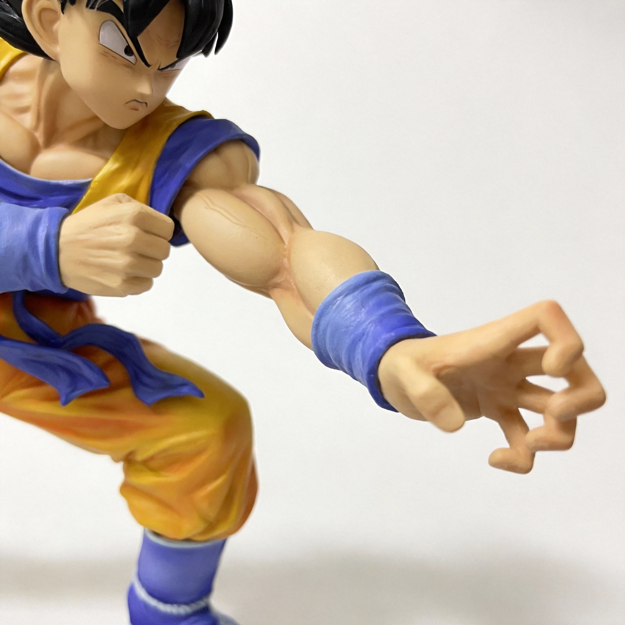 Dragon Ball Z PS Opening Pose Goku Super Saiyan Blue Kaioken GK Statue - Cosplee