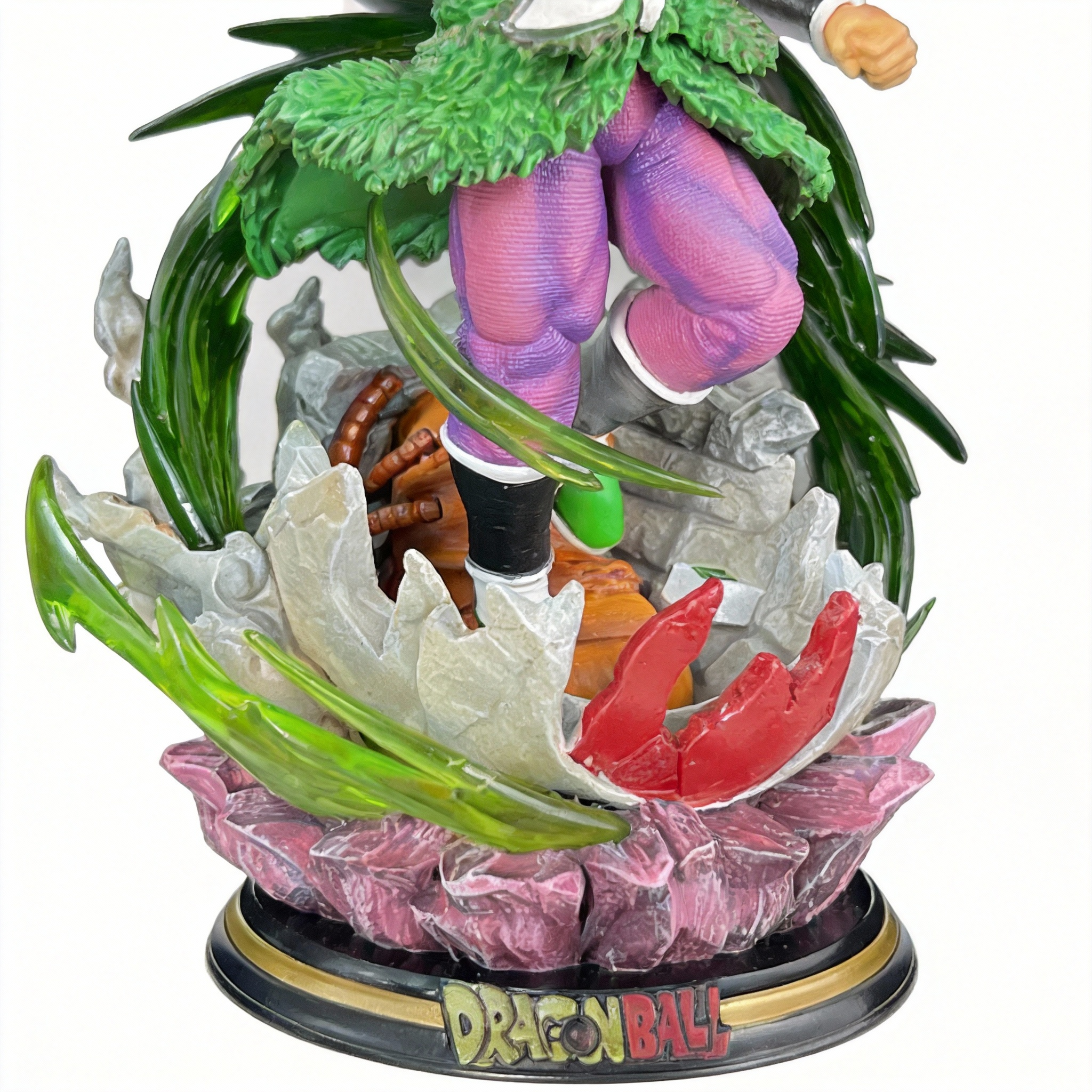 Dragon Ball Z Broly Tenth Edition Dual-Scale Statue Model by Tyrannosaurus Studio - Cosplee