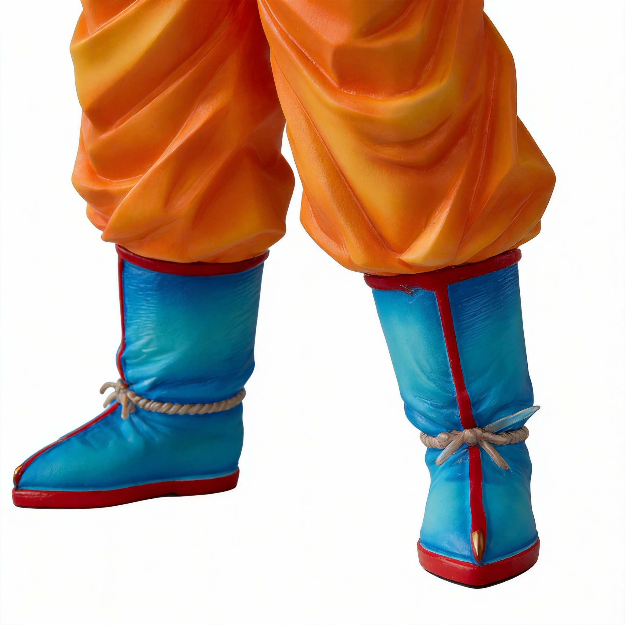 Dragon Ball Z ZW Infinite Power Super Saiyan 3 Goku Desktop GK Statue - Cosplee